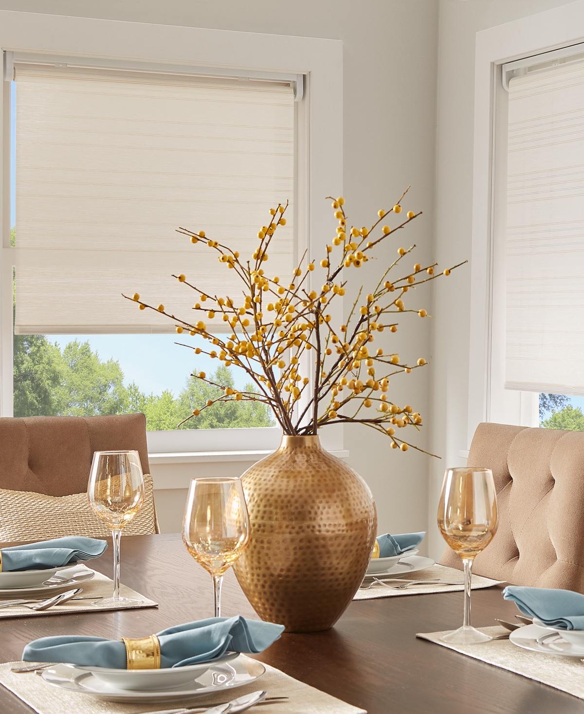 City Metallic 47" Window Shade - White
